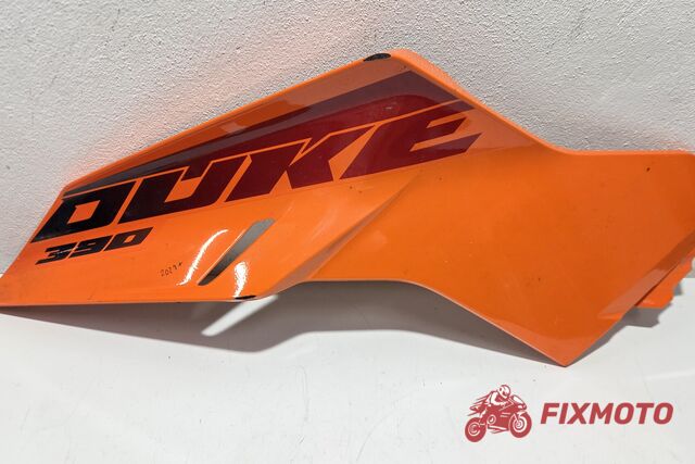 Carena laterala stanga KTM 390 Duke 2024+