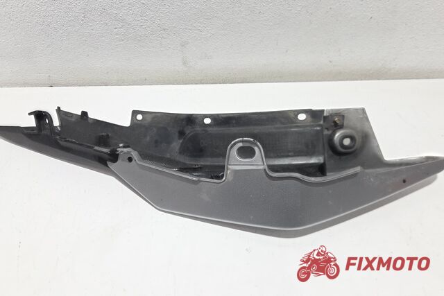 Carena codita stanga  Yamaha MT09 2017-2020 partea finala