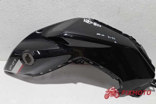 Carena rezervor laterala partea stanga Yamaha MT07 2021-2024