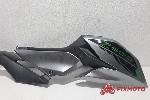 Carena laterala dreapta completa Kawasaki Z500 2024+