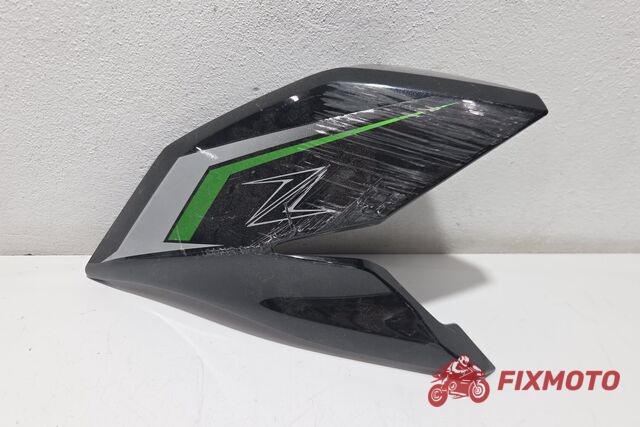 Carena laterala stanga Kawasaki Z500 2024+ Avariata
