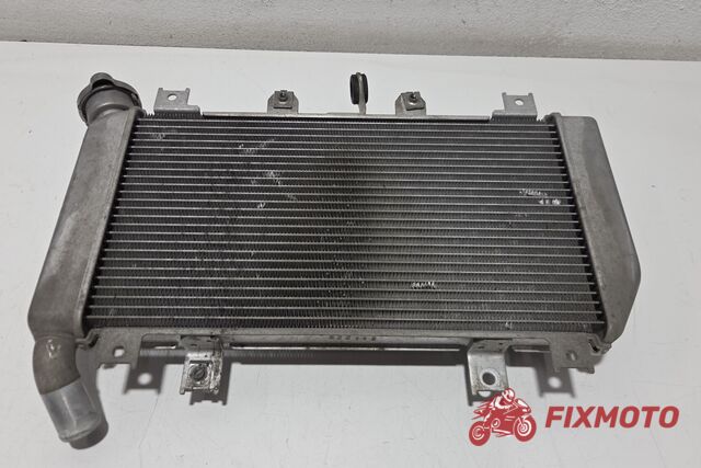Radiator original Kawasaki Z500 2024+
