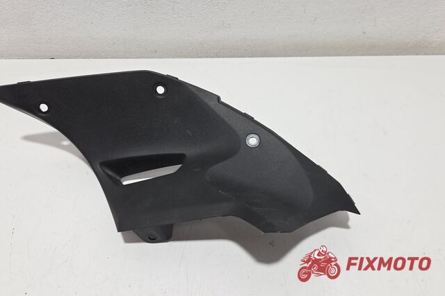Carena interioara laterala dreapta Kawasaki Z500 2024+