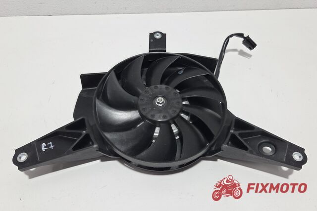 Ventilator Yamaha R7